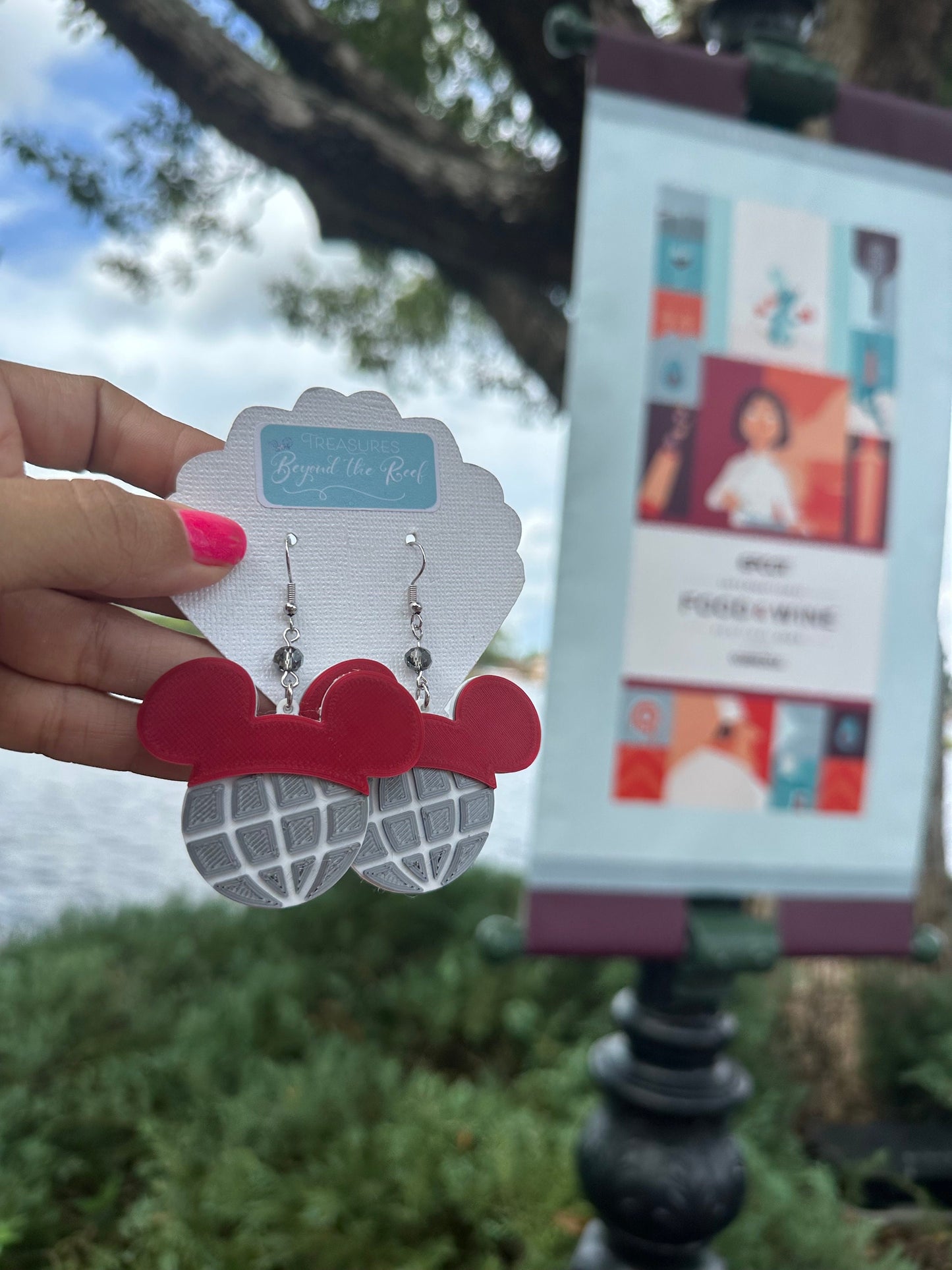 Food and Wine Festival earrings - Epcot Food and Wine Epcot Earrings 3D printed Epcot inspired earrings - Wine earrings Mickey Wine glass